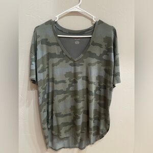 American Eagle Camo T Shirt